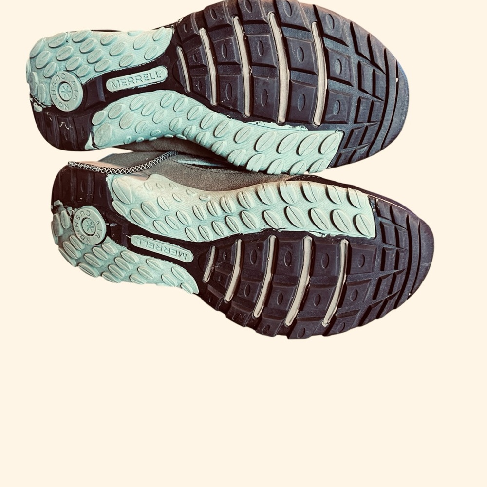 Merrell Women’s Hiking Trail Shoes, Kangaroo Eggshell Colorway - Picture 10 of 15